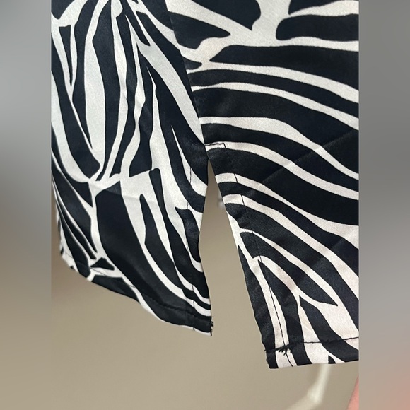 NWOT East 5th Brand Black & White Button-Up Shirt Women’s Size 18 - Picture 6 of 16